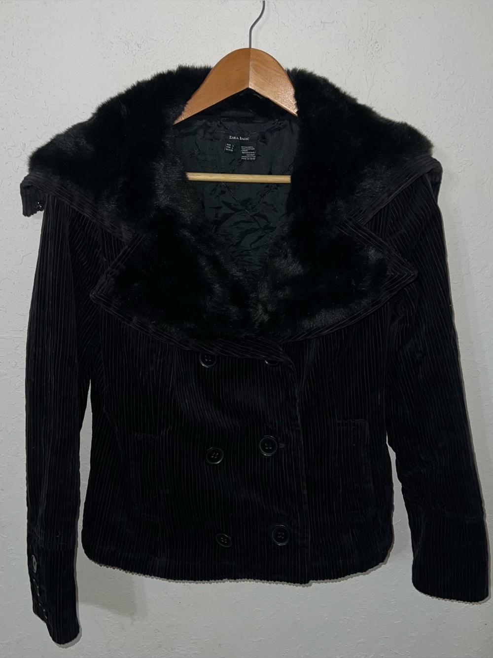 Zara Black double breasted corduroy Pea Coat jacket Faux fur Collar Size Large.